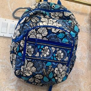 Vera Bradley backpack great condition